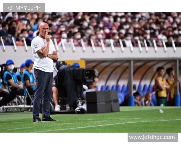 穆斯卡特因生理需求暂离赛场并非因失误情绪失控