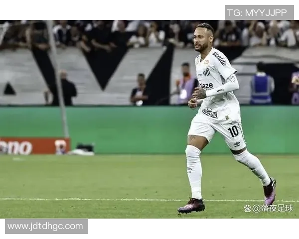 内马尔左膝半月板修复手术成功预计一个月后重返赛场