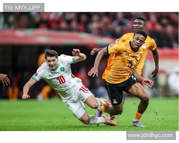 今日趣图：迪亚斯怀抱非洲杯冠军泪洒赛场重返皇马面临坐板凳困境