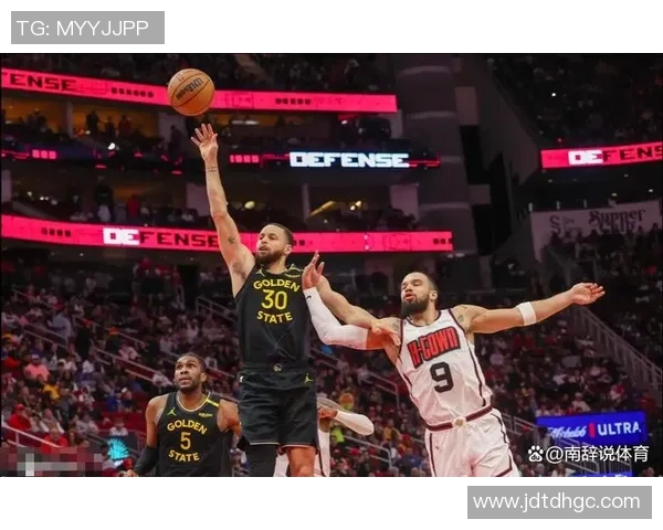 勇士替补发威全队五人得分上双首发火力明显不足